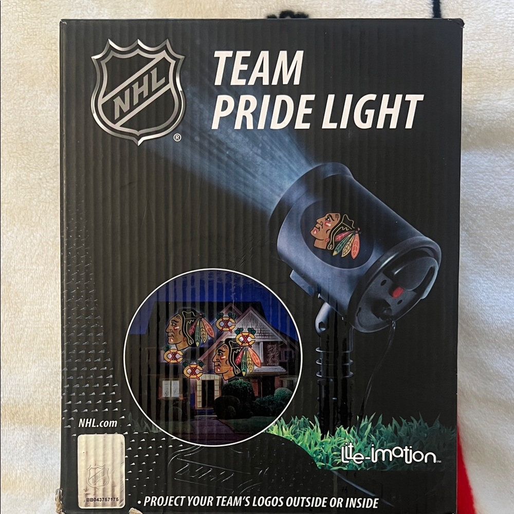 NHL Team Logo Projector Chicago Blackhawks Highlights used once or twice
